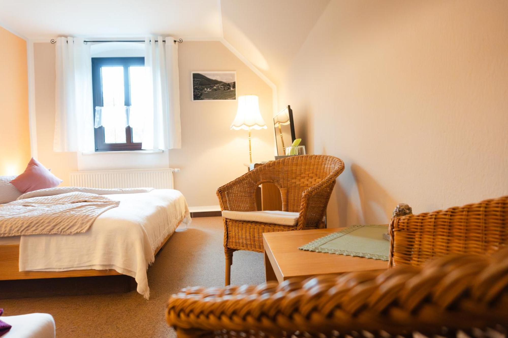 Gasthof Und Pension Hammerschaenke Wildenthal Pokoj fotografie